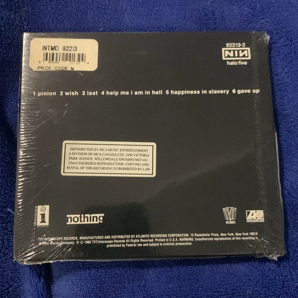 NWT Vintage Nine Inch Nails CD - Picture 2 of 2